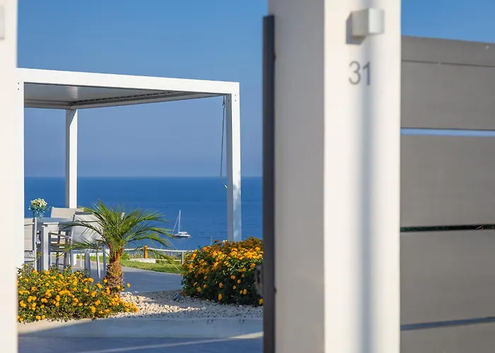 Dedalo, Direct Sea Access