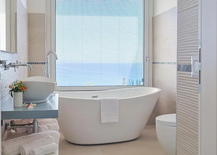 Willa Dedalo, Direct Sea Access Sciacca