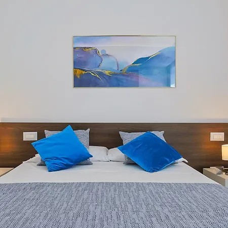 Dedalo, Direct Sea Access Villa *