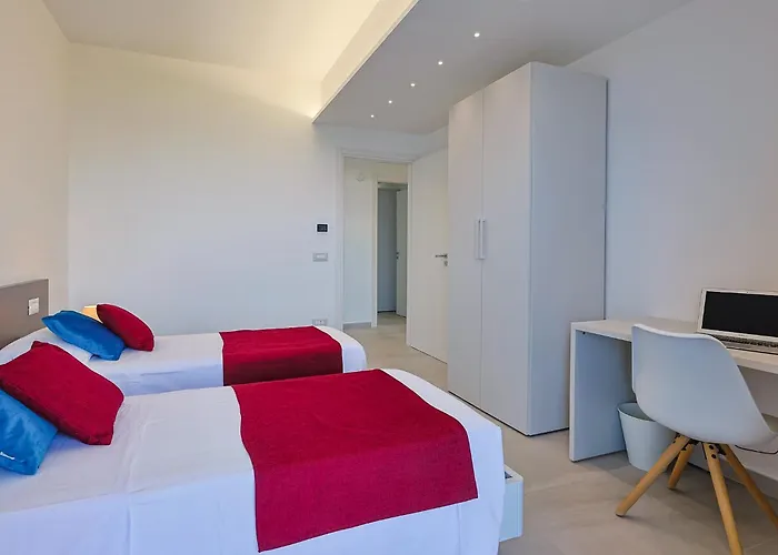 Dedalo, Direct Sea Access Villa