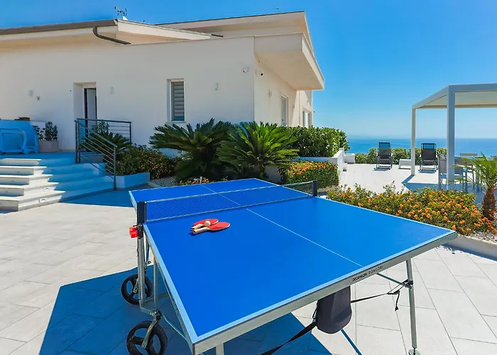 Dedalo, Direct Sea Access Villa *