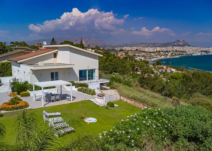 Dedalo, Direct Sea Access Villa
