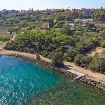 Dedalo, Direct Sea Access