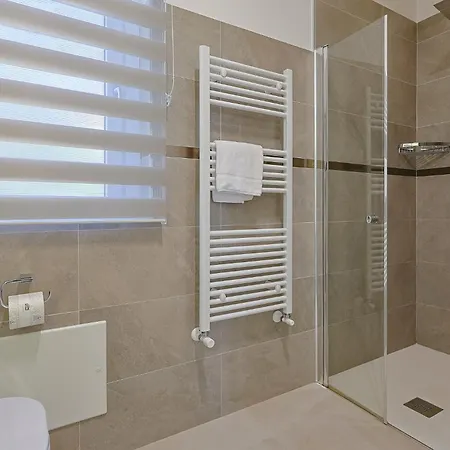 Villa Dedalo, Direct Sea Access